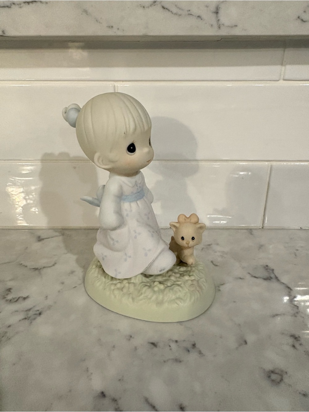 Precious Moments Figurine “Walk In The Sonshine” ‎ 1994  #524212